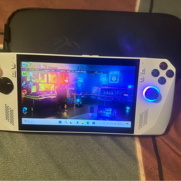 ASUS rog ally z1 extreme brand new condition all games are playing - Picture 10 of 11